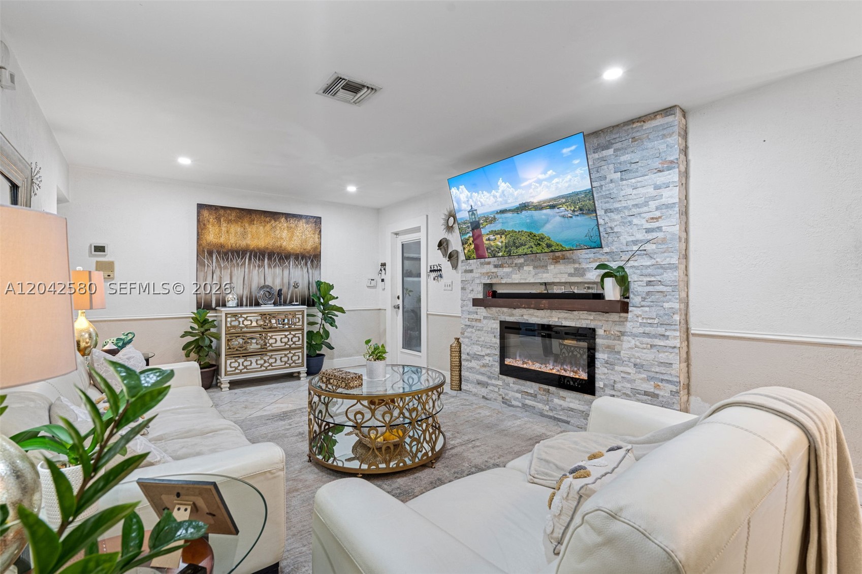 COUNTRY CLUB OF MIAMI FAI - Residential Lease