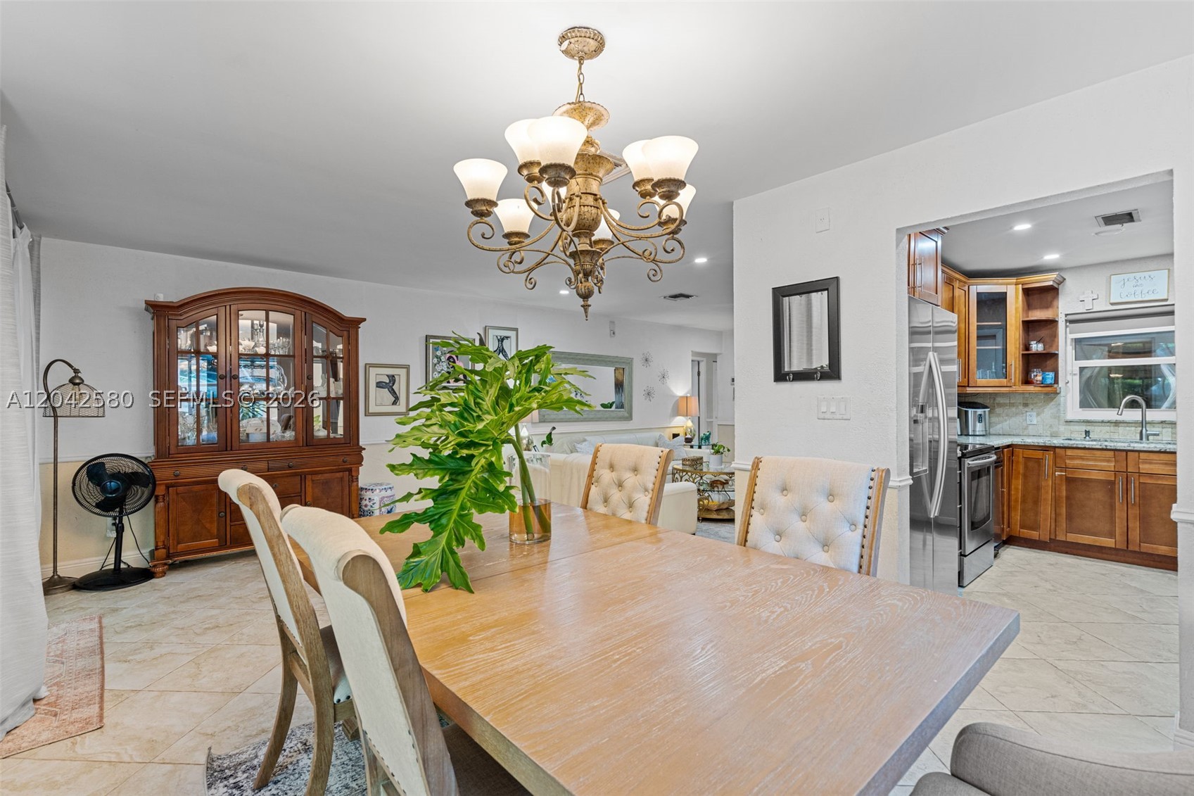 COUNTRY CLUB OF MIAMI FAI - Residential Lease