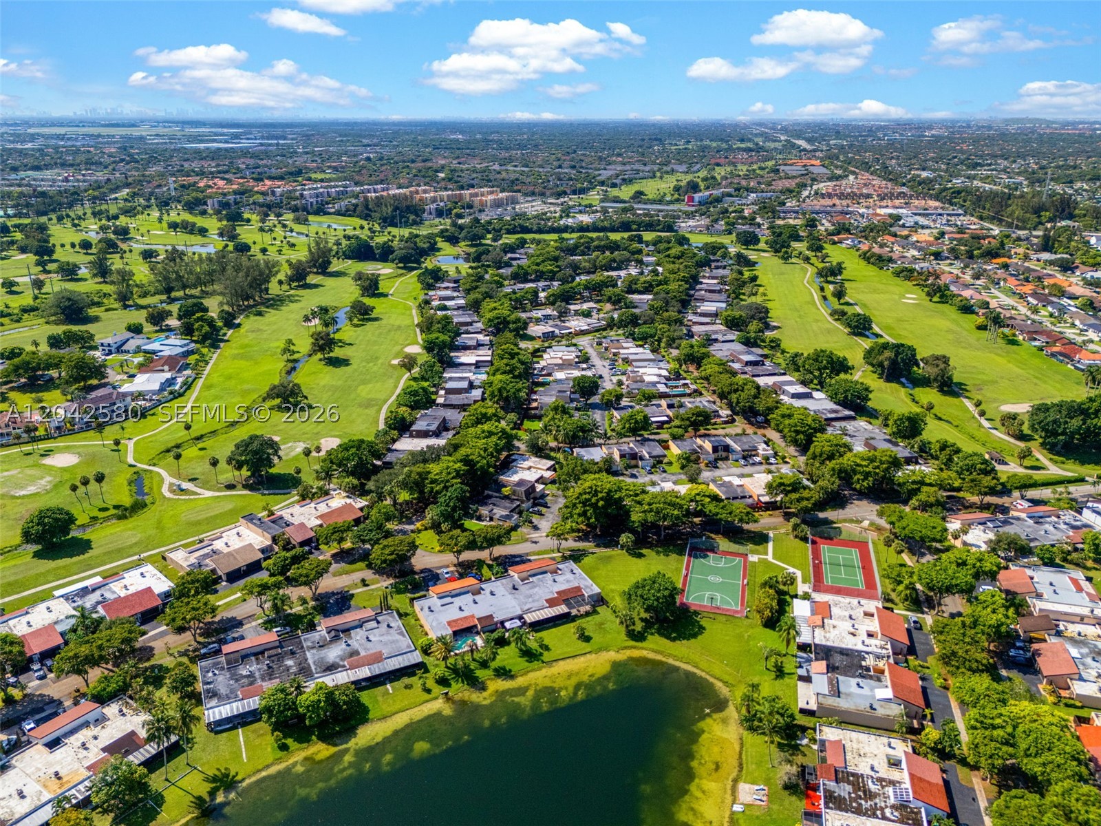 COUNTRY CLUB OF MIAMI FAI - Residential Lease