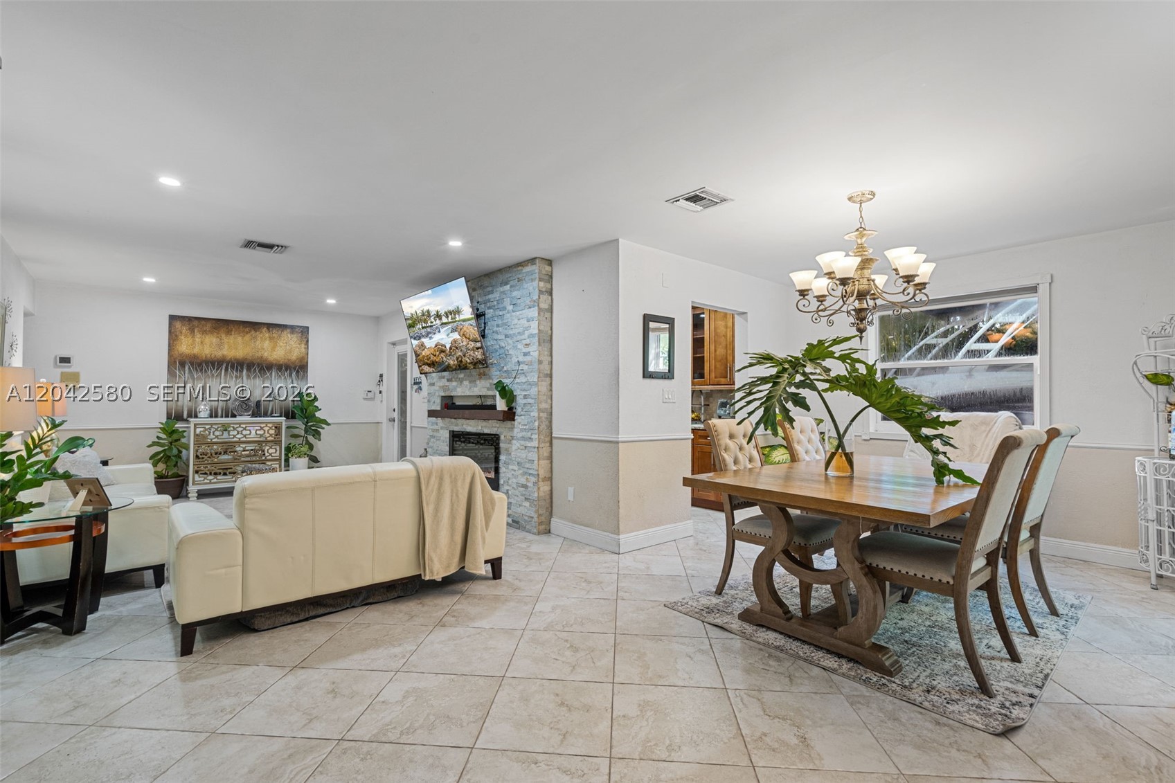 COUNTRY CLUB OF MIAMI FAI - Residential Lease