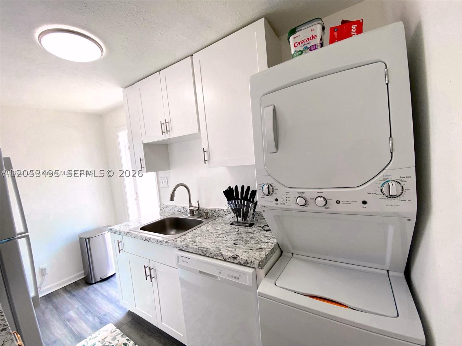 DELRAY TOWN OF - Residential Lease