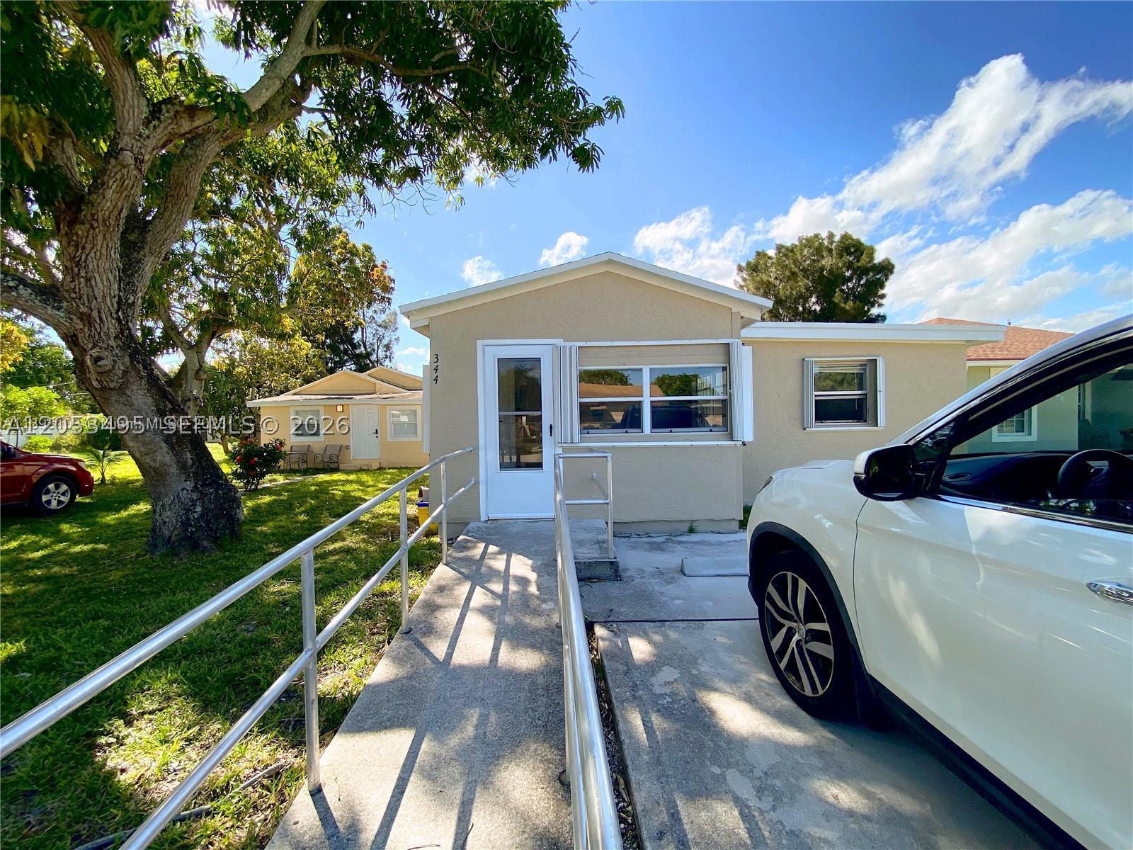DELRAY TOWN OF - Residential Lease