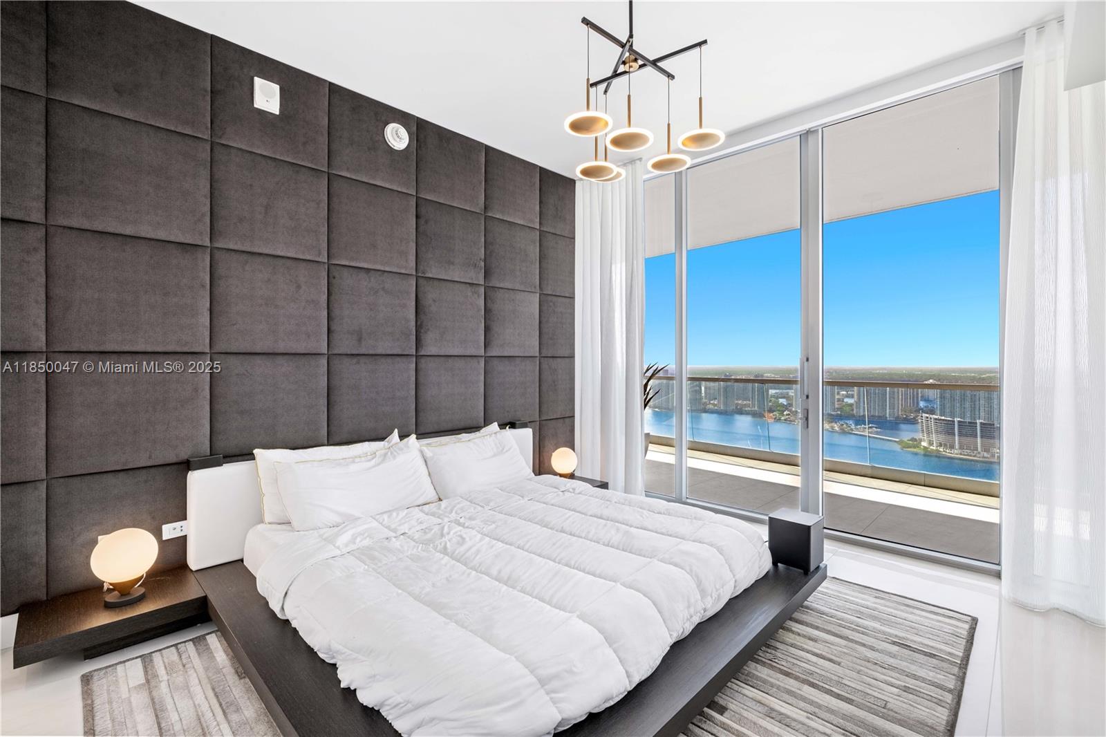 NORTH BISCAYNE BEACH AMEN - Residential