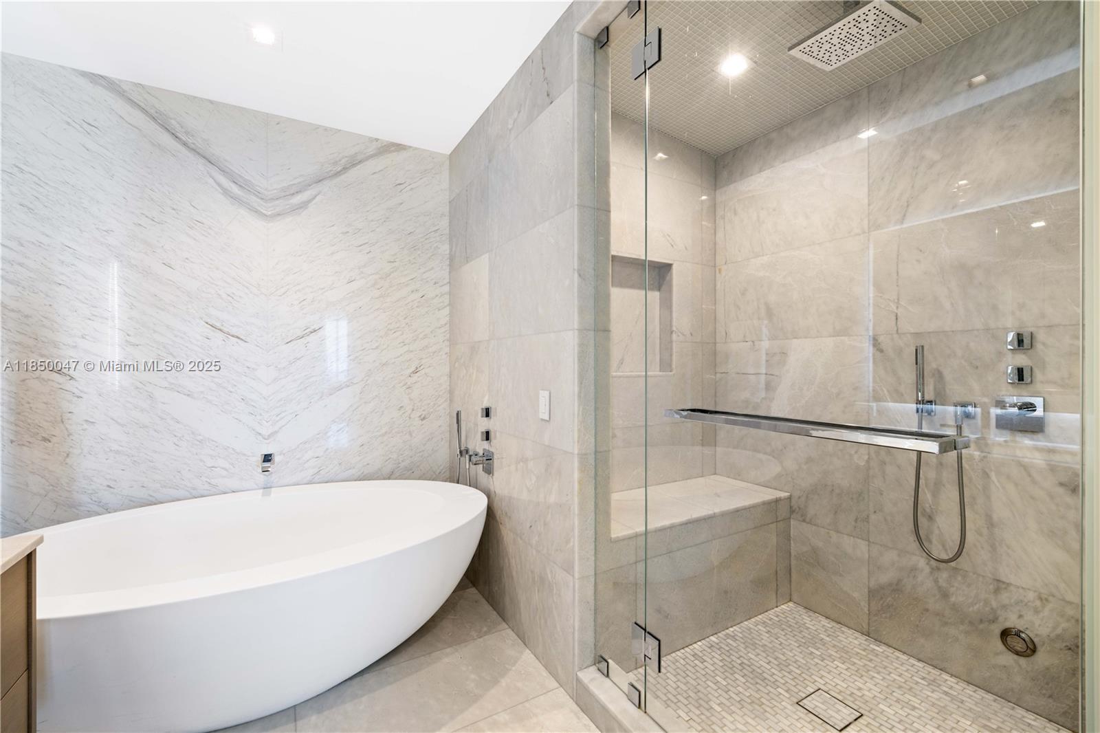 NORTH BISCAYNE BEACH AMEN - Residential