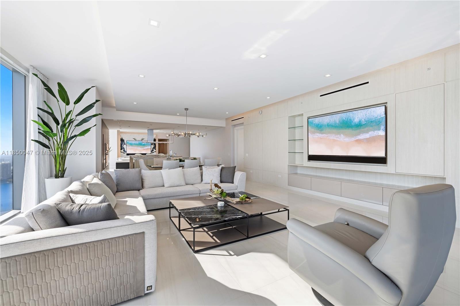 NORTH BISCAYNE BEACH AMEN - Residential