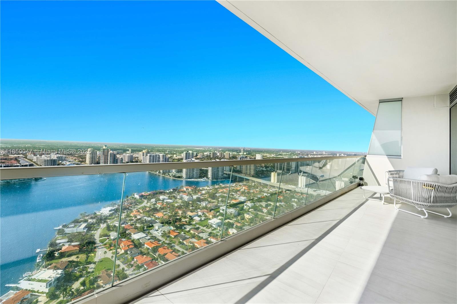 NORTH BISCAYNE BEACH AMEN - Residential