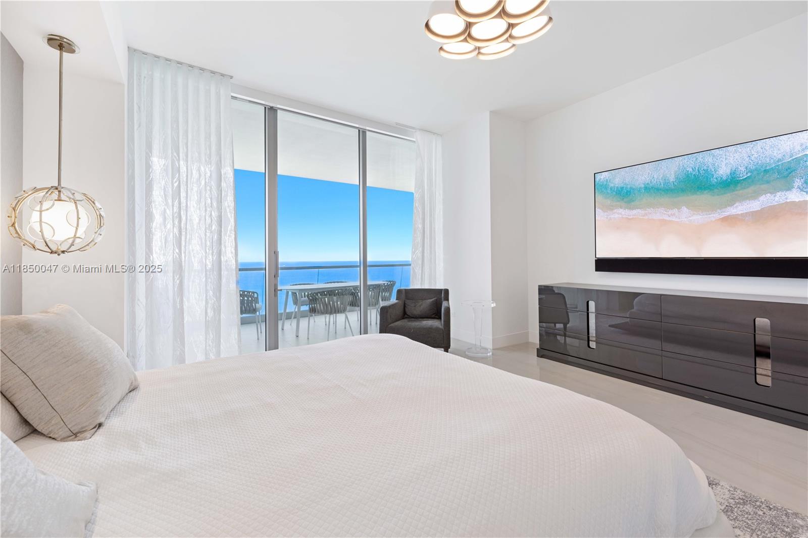 NORTH BISCAYNE BEACH AMEN - Residential