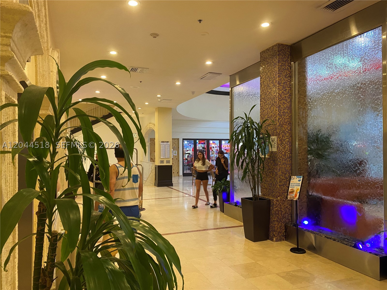 THE AVENTURA BEACH CLUB C - Residential Lease