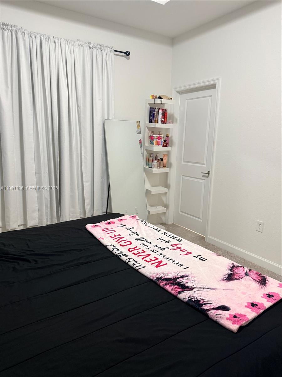 CEDAR POINTE - Residential