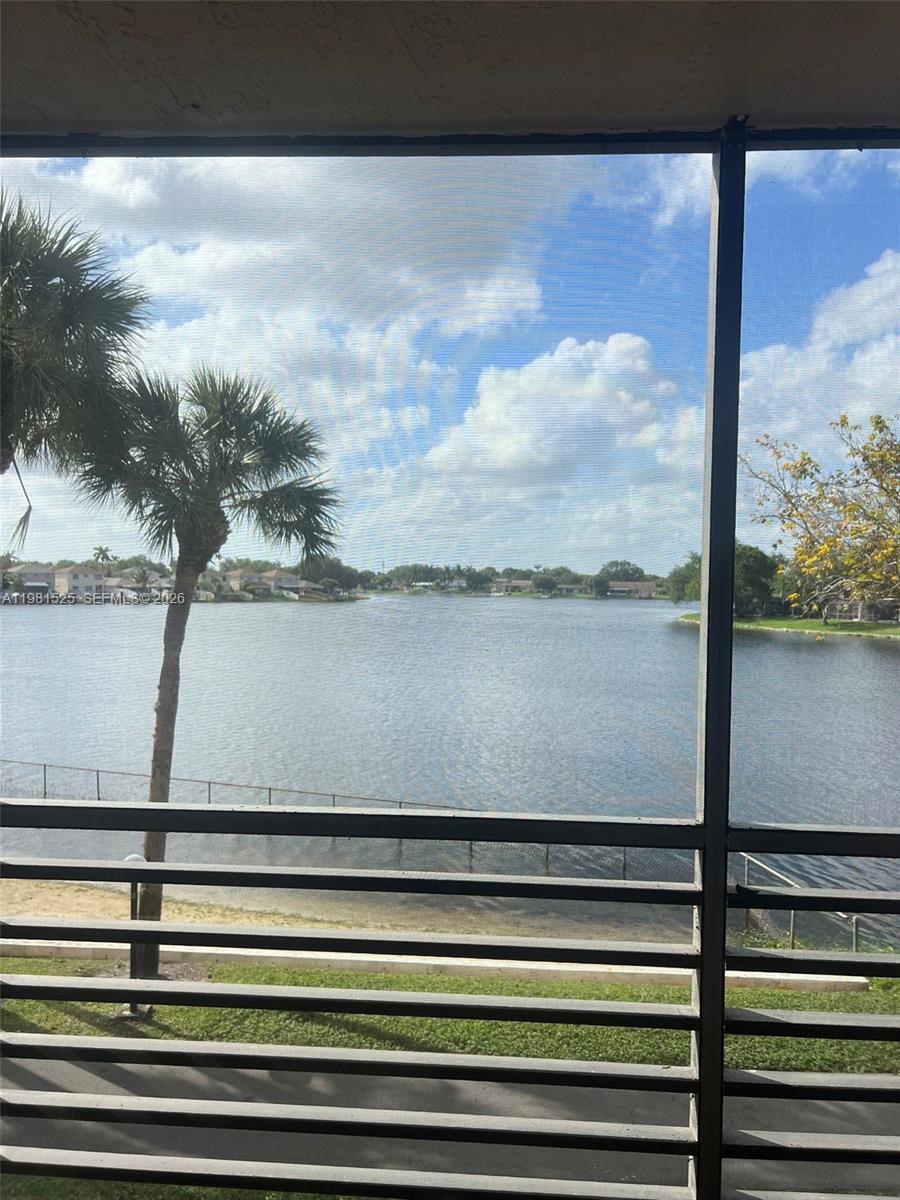 COLONY POINT 3 CONDO - Residential