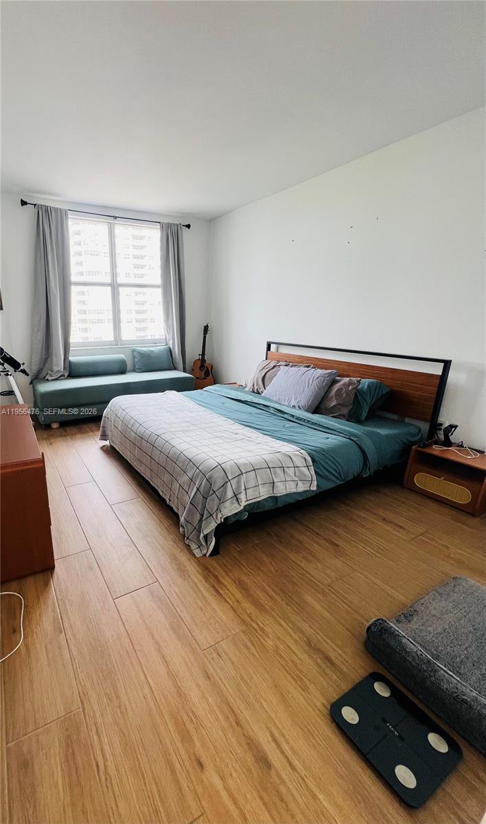 HEMISPHERES CONDO - Residential