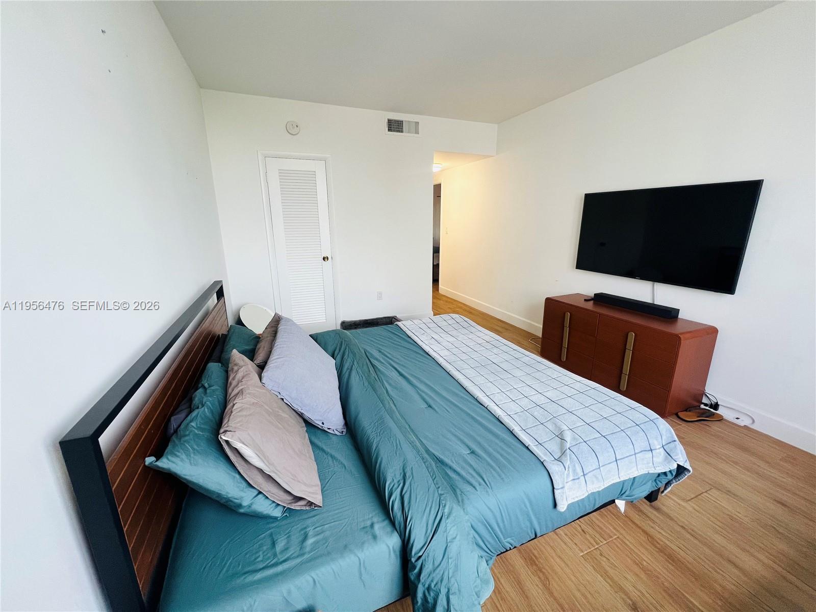 HEMISPHERES CONDO - Residential
