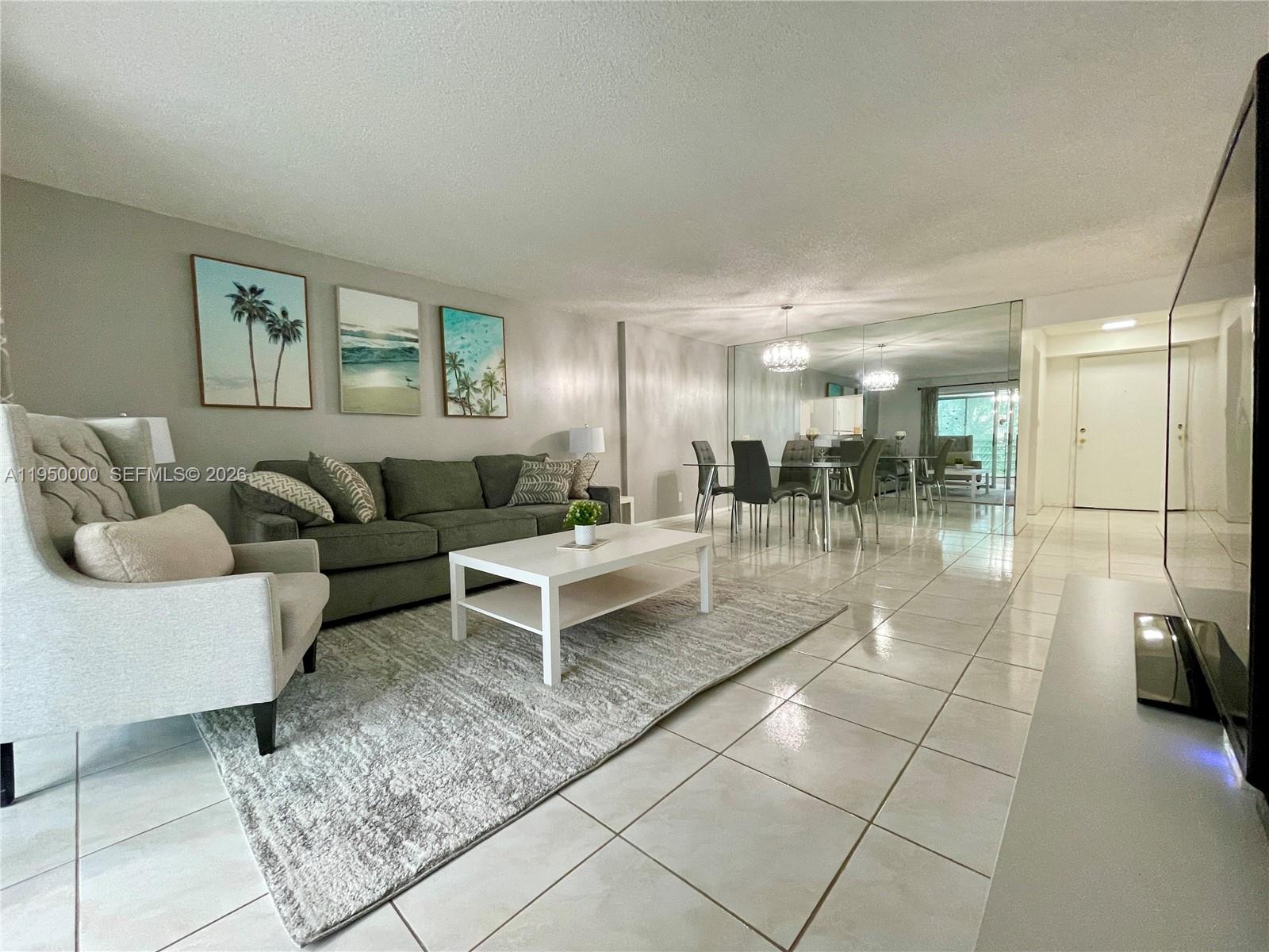 MEADOWBROOK LAKES VIEW - Residential