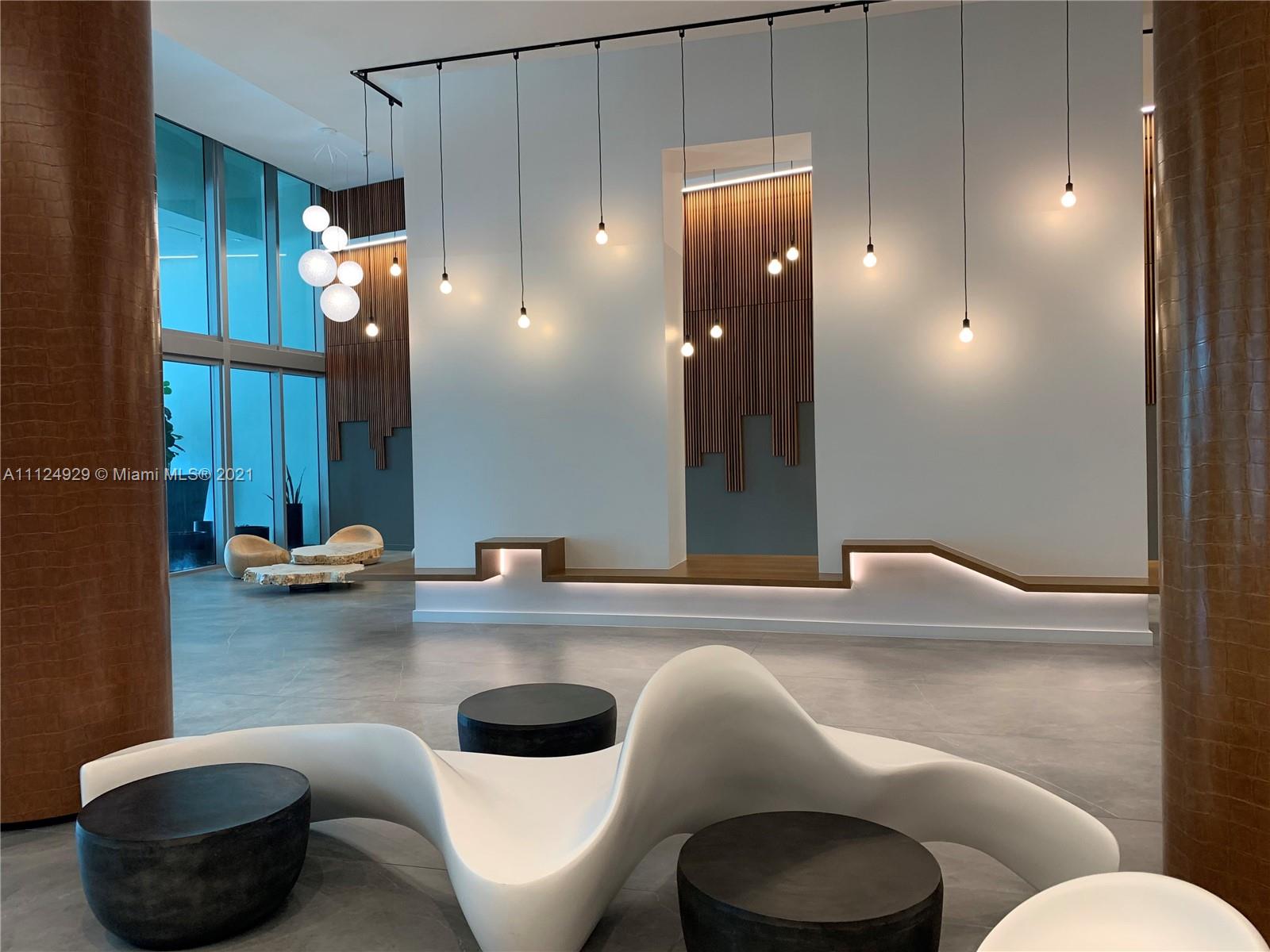 WIND CONDO - Residential Lease