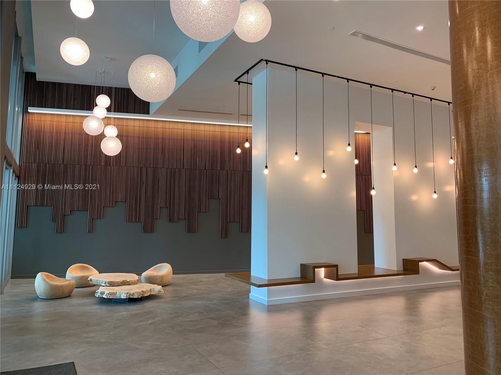 WIND CONDO - Residential Lease