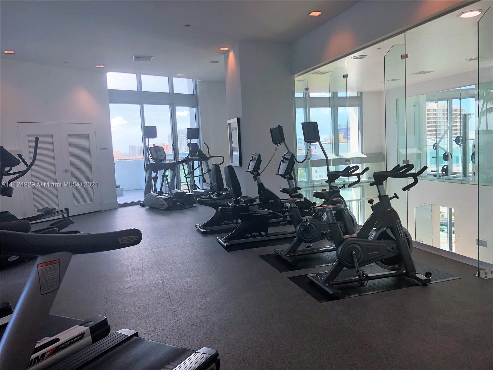 WIND CONDO - Residential Lease