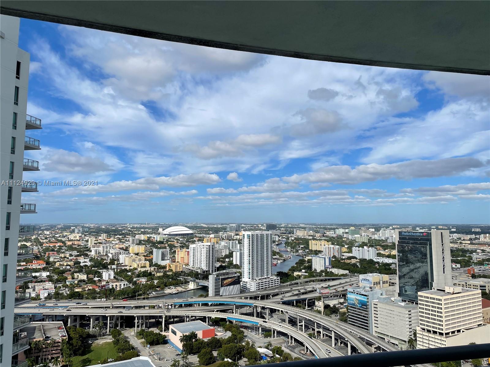 WIND CONDO - Residential Lease