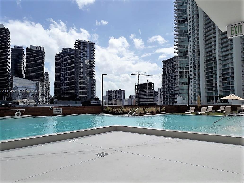 WIND CONDO - Residential Lease