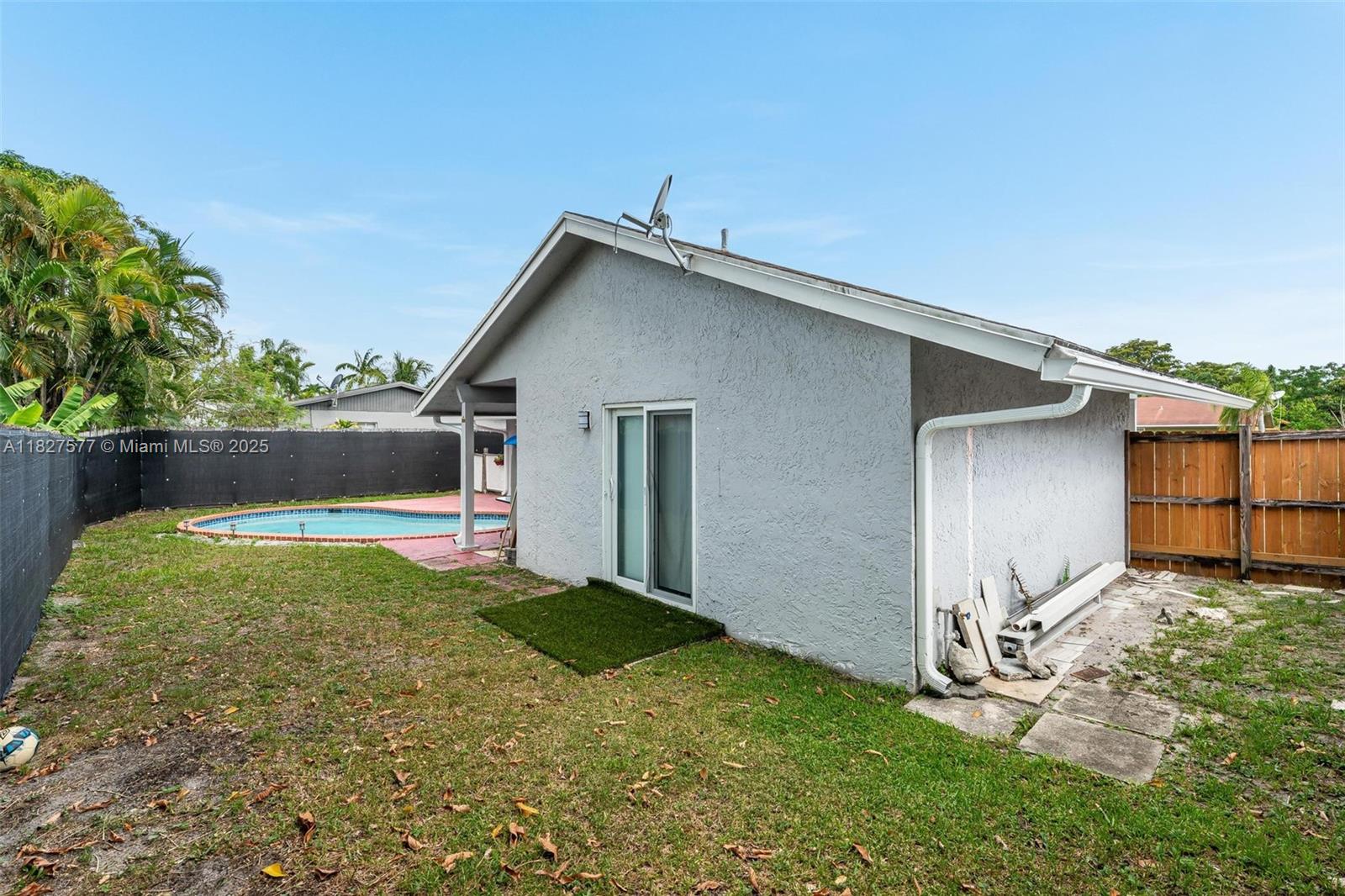 NORTH LAUDERDALE VILLAGE - Residential Lease