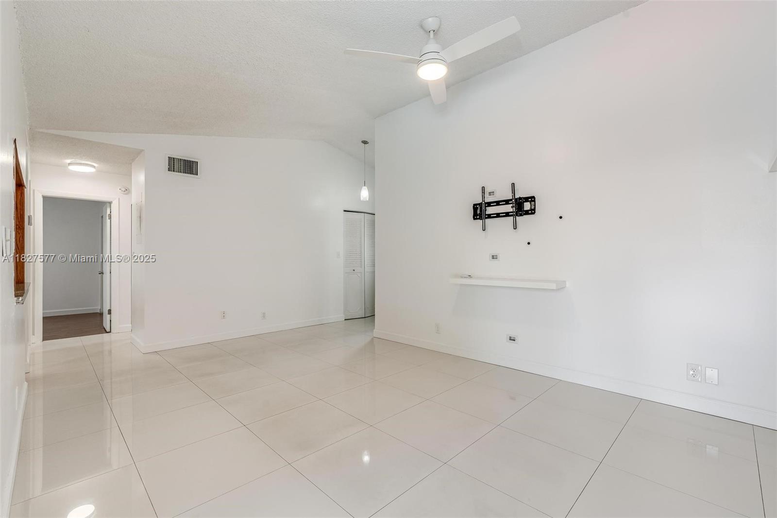 NORTH LAUDERDALE VILLAGE - Residential Lease