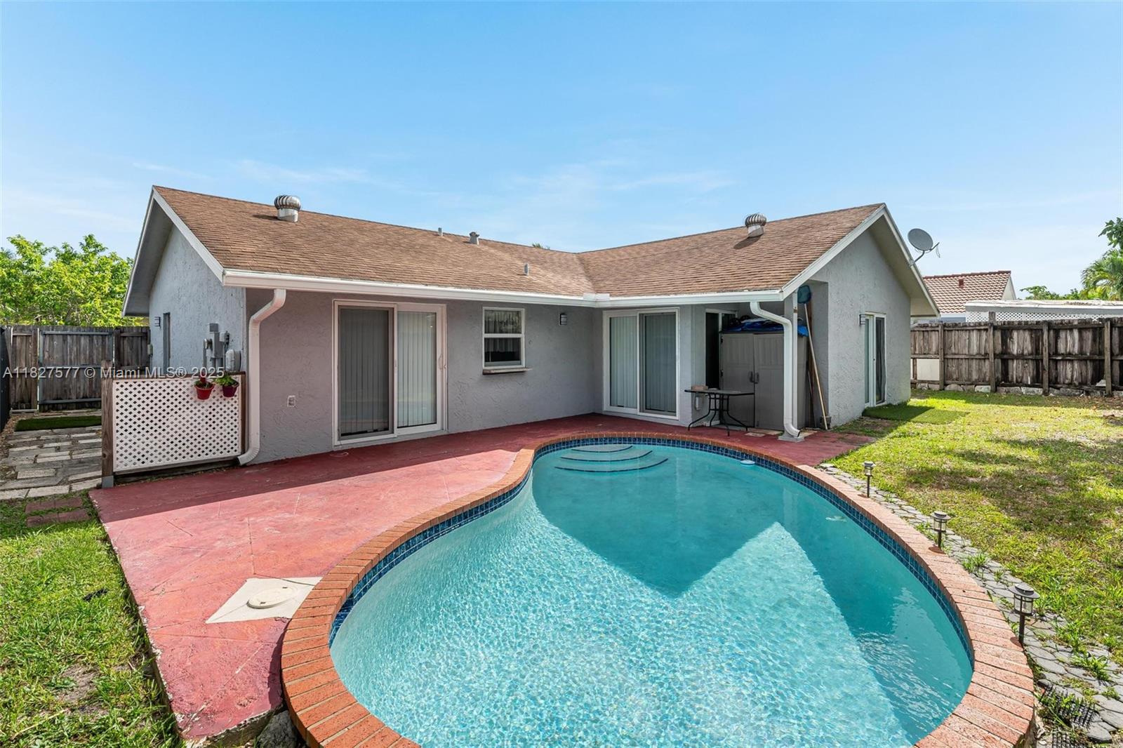 NORTH LAUDERDALE VILLAGE - Residential Lease