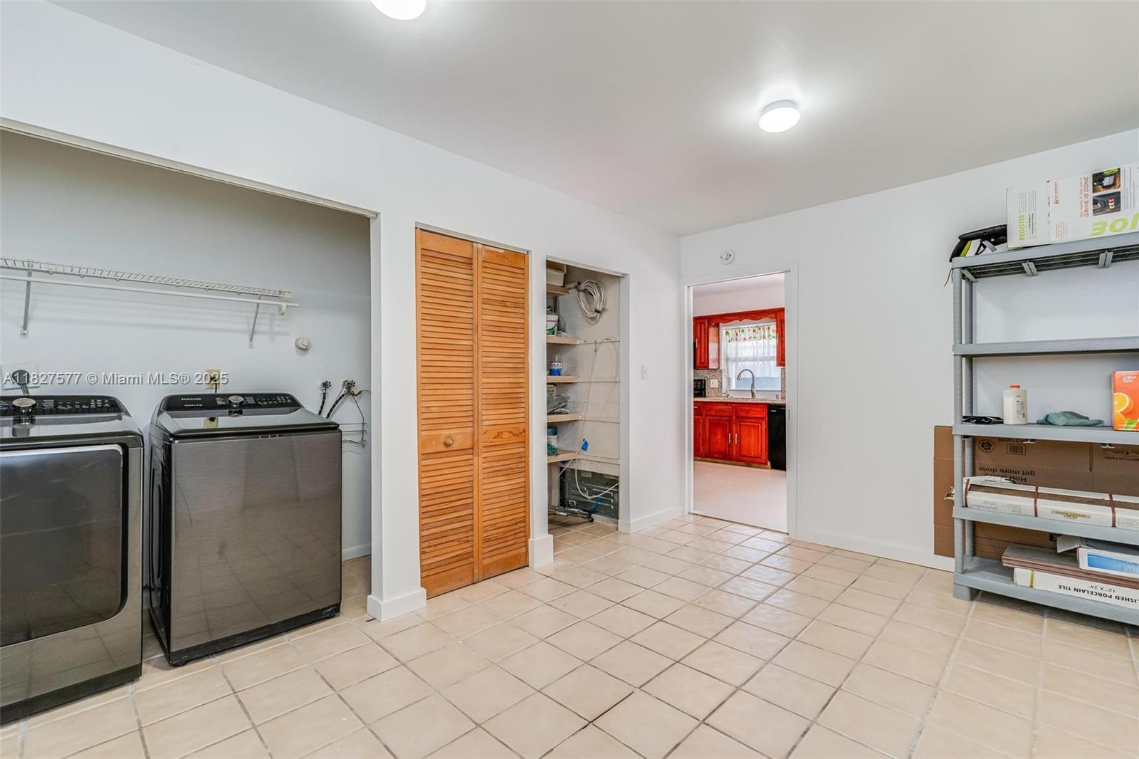 NORTH LAUDERDALE VILLAGE - Residential Lease