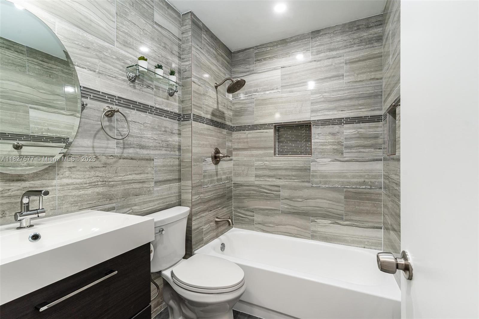 NORTH LAUDERDALE VILLAGE - Residential Lease