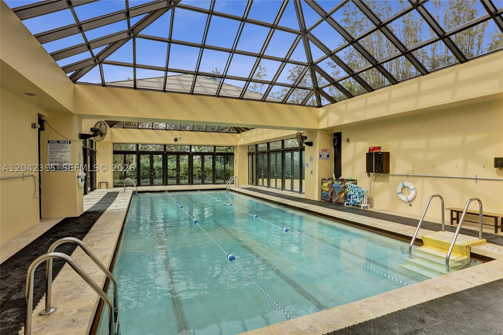 TOWERS OF QUAYSIDE CONDO - Residential