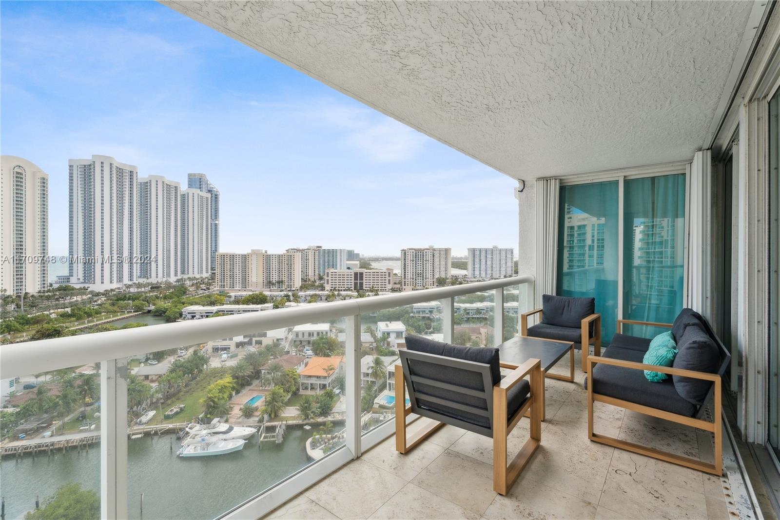 OCEANIA V CONDO - Residential