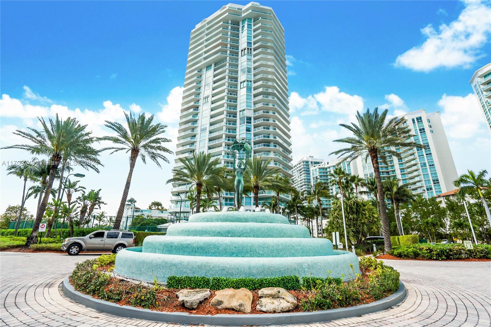 OCEANIA V CONDO - Residential