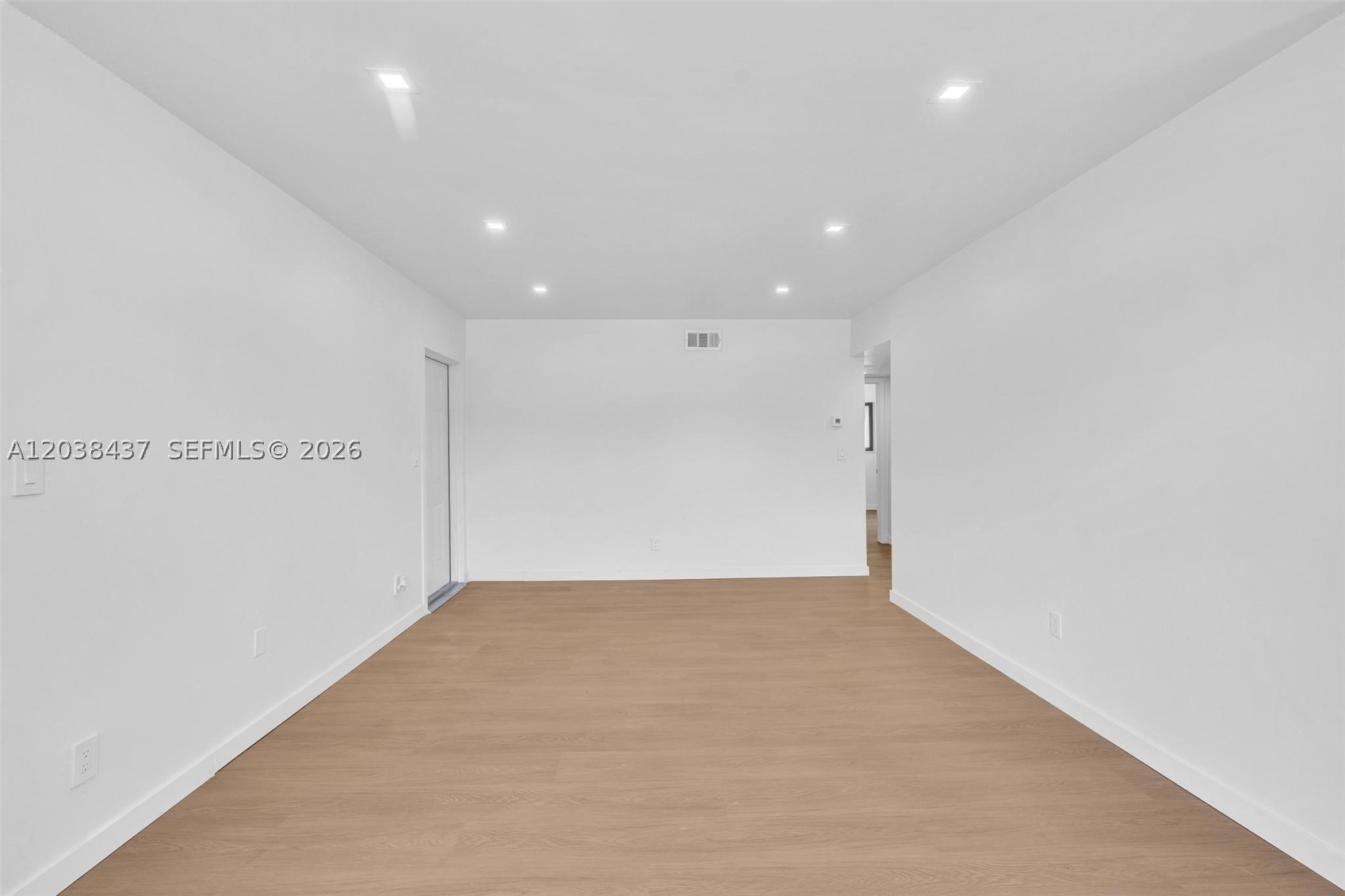 CORAL POINT - Residential Lease