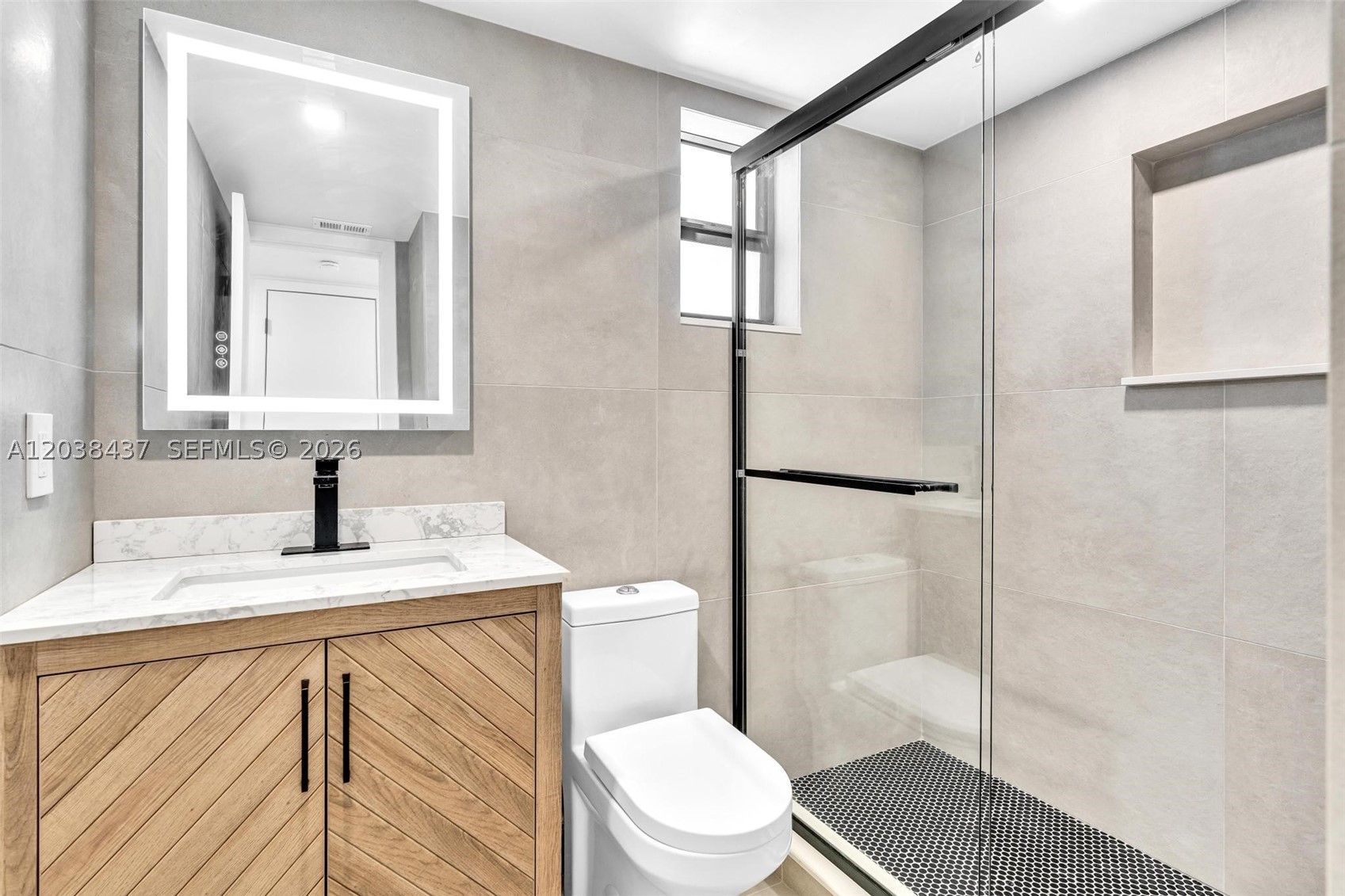 CORAL POINT - Residential Lease