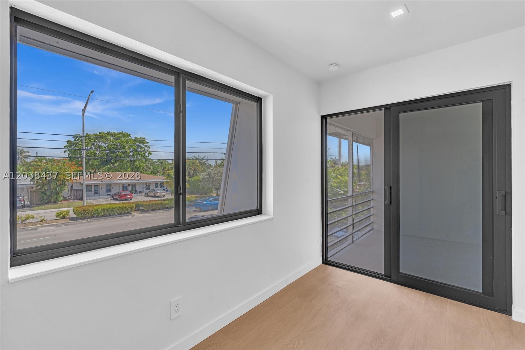 CORAL POINT - Residential Lease
