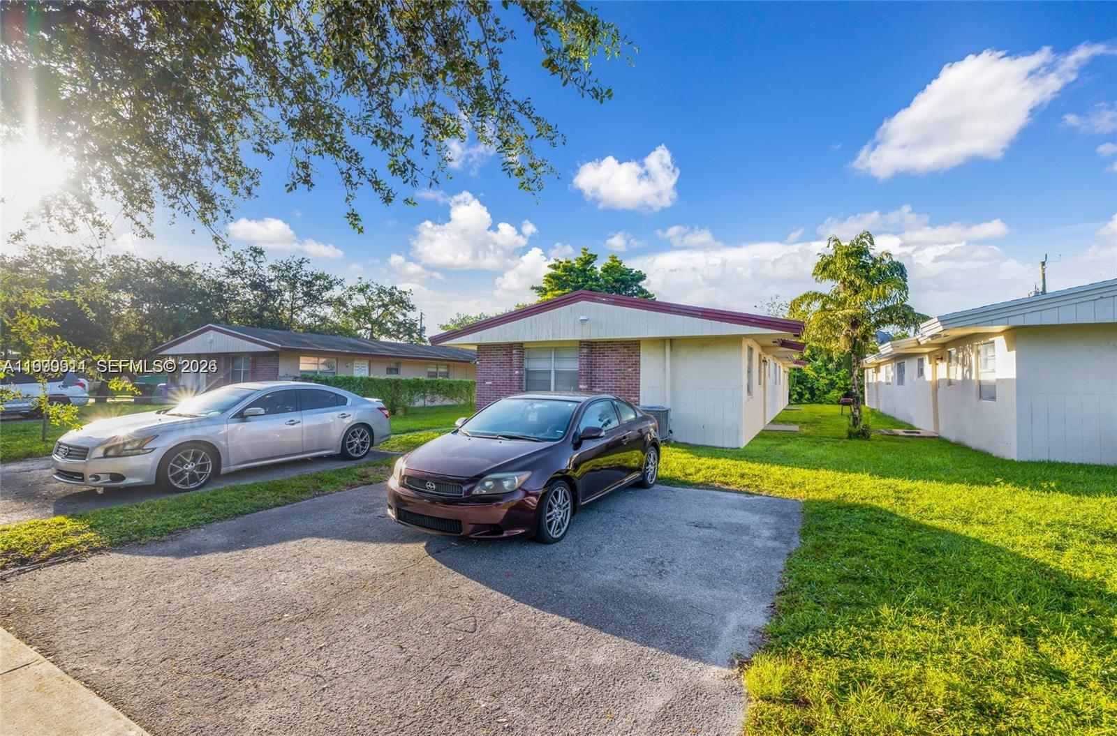HOLLYWOOD BEACH GARDENS - Residential Income
