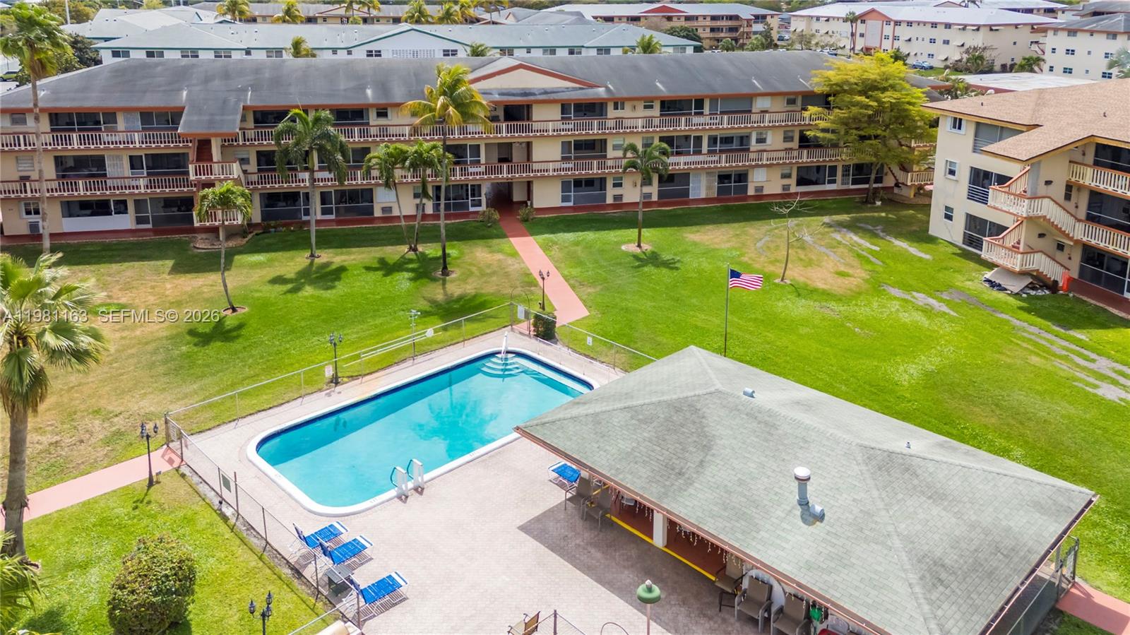BEVERLY HILLS CONDO NUMBE - Residential