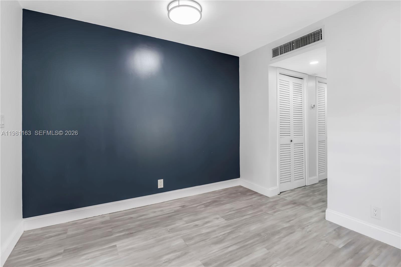 BEVERLY HILLS CONDO NUMBE - Residential