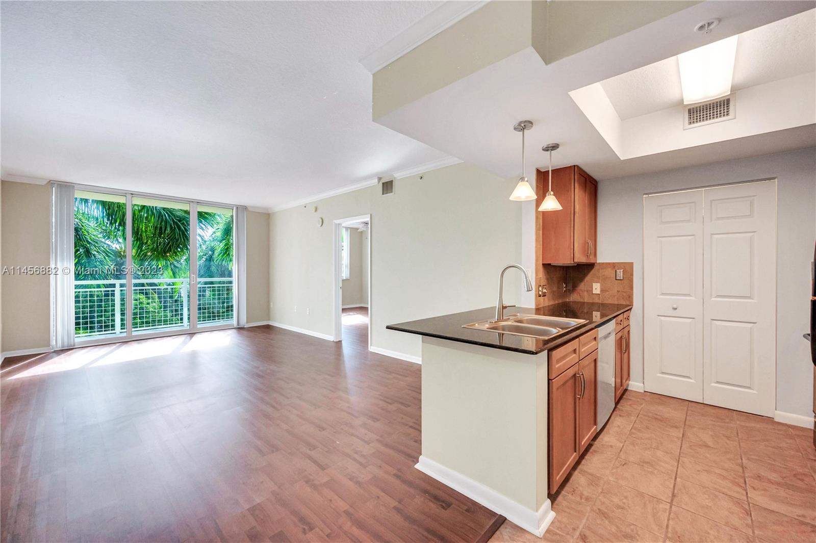 CITE CONDO - Residential Lease