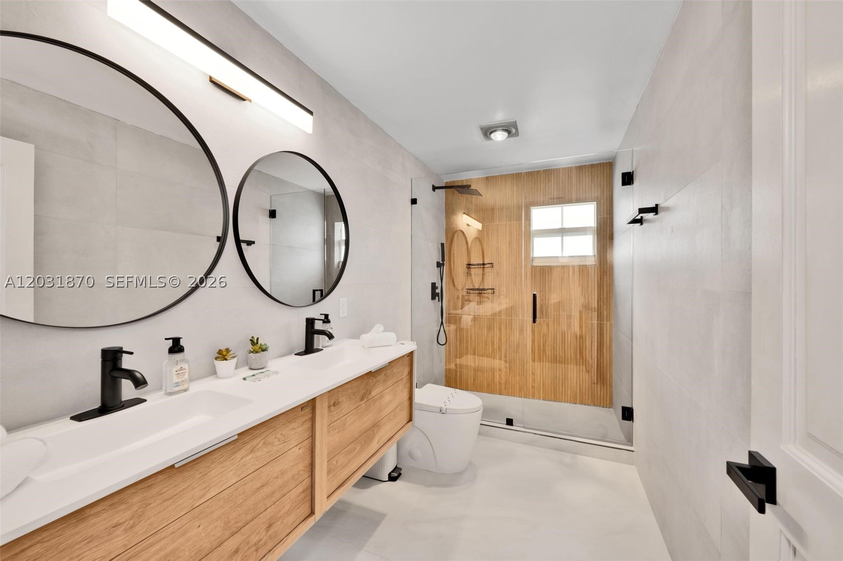 EASTERN SHORES - Residential