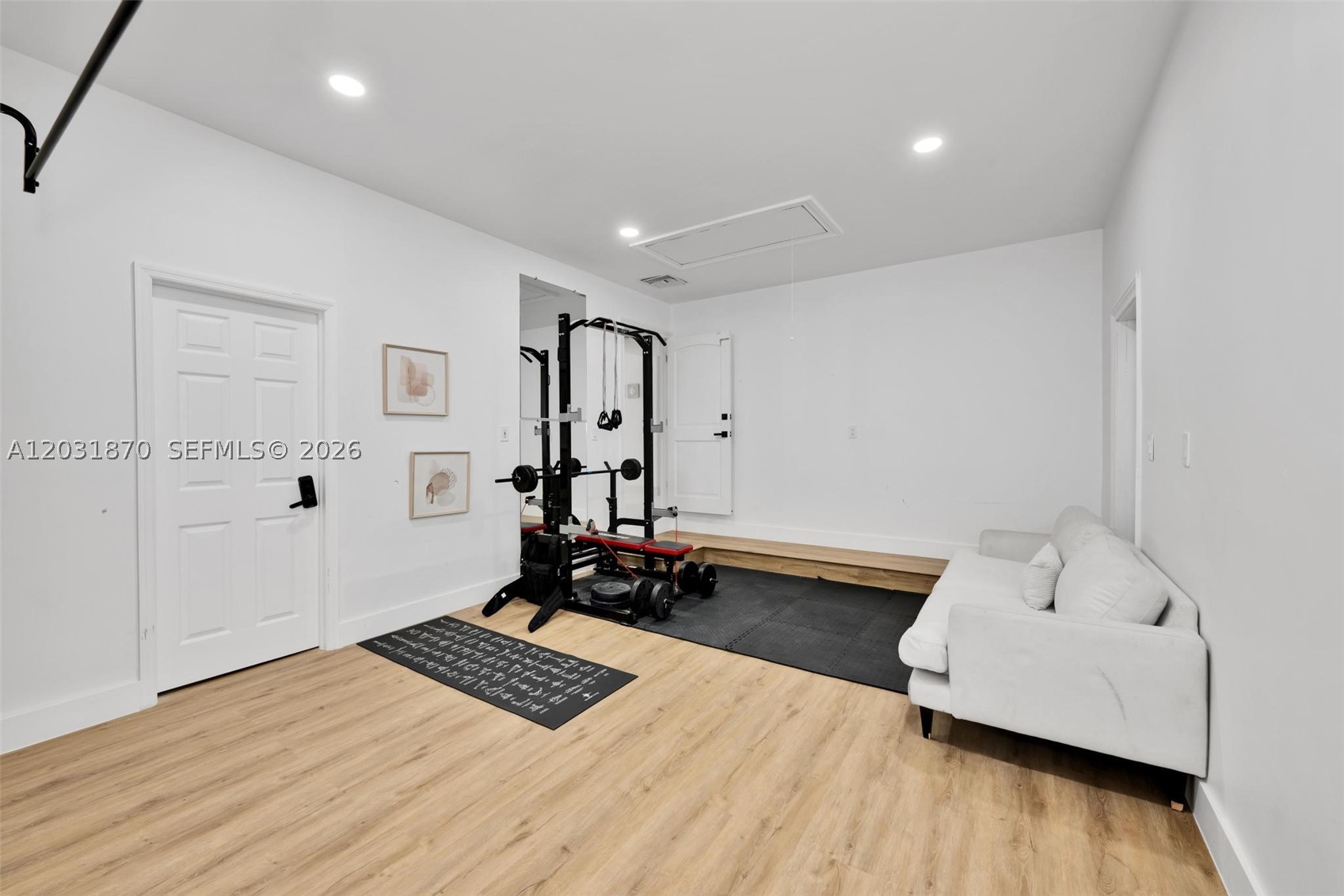 EASTERN SHORES - Residential