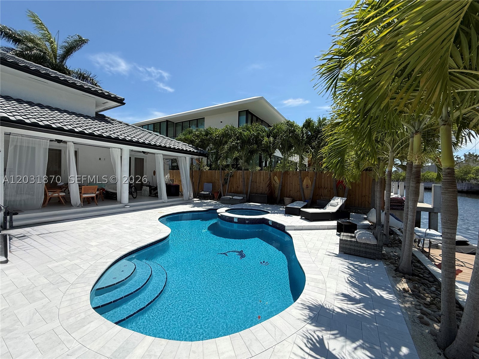 EASTERN SHORES - Residential