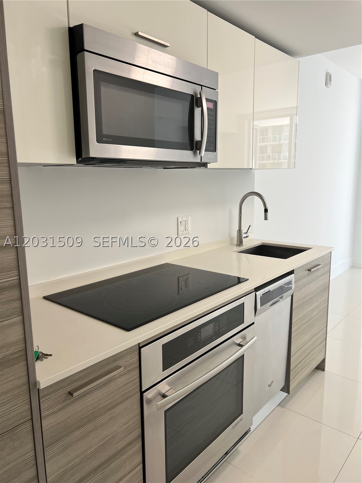 BRICKELLHOUSE CONDO - Residential Lease