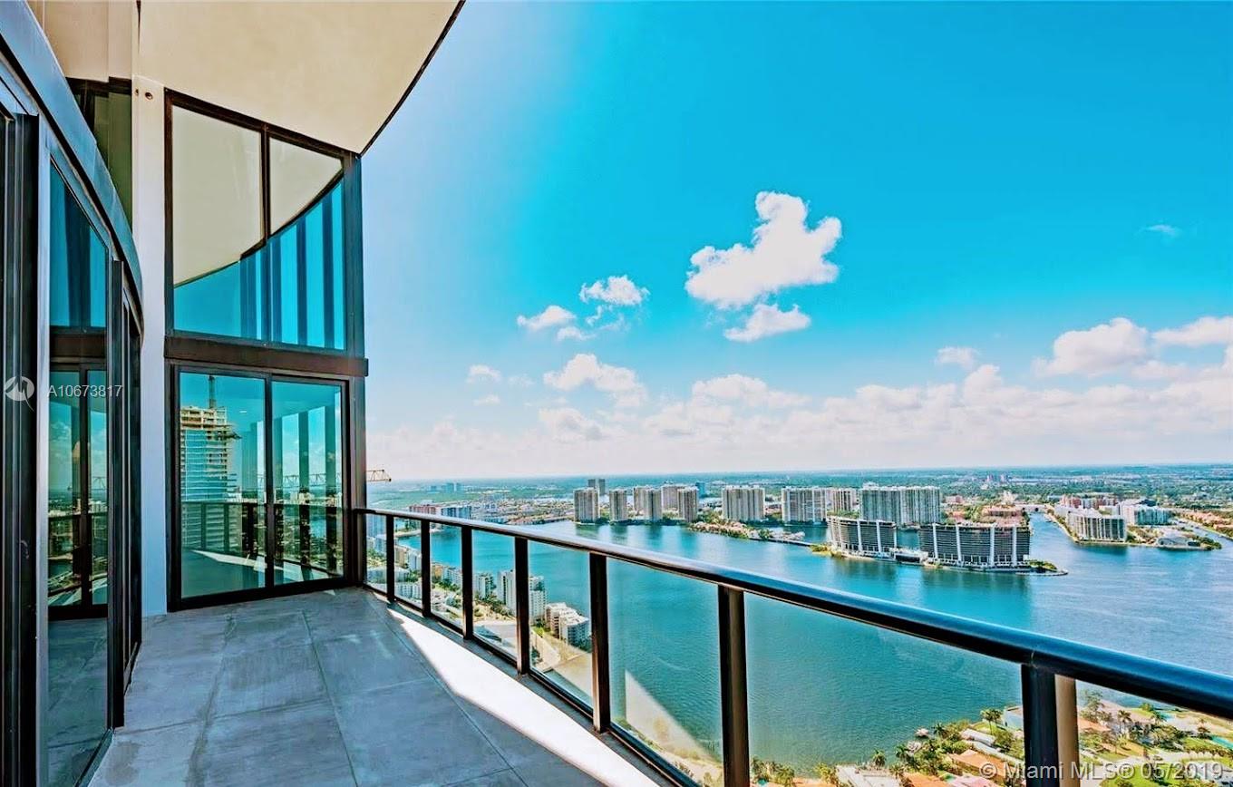 18555 COLLINS AVENUE COND - Residential