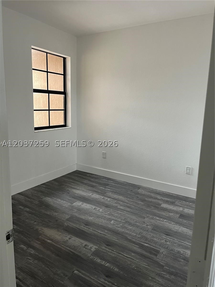 COCO PALM ESTATES - Residential Lease