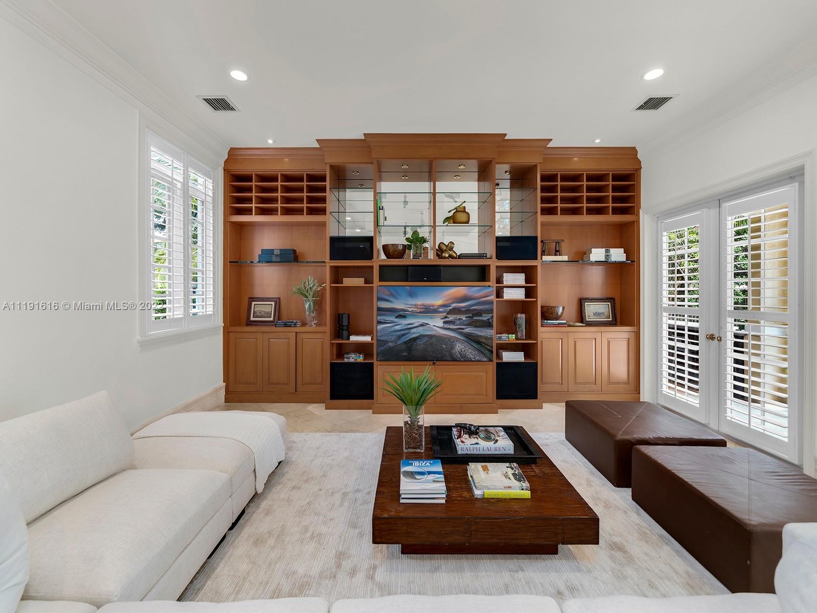 CUTLER OAKS ESTATES - Residential