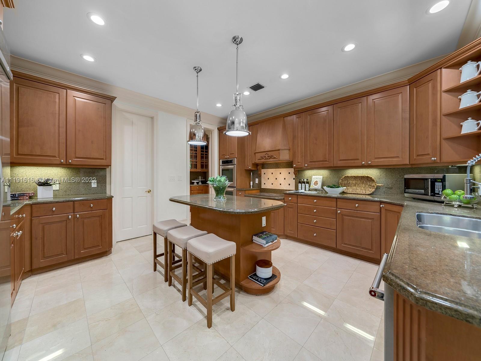CUTLER OAKS ESTATES - Residential