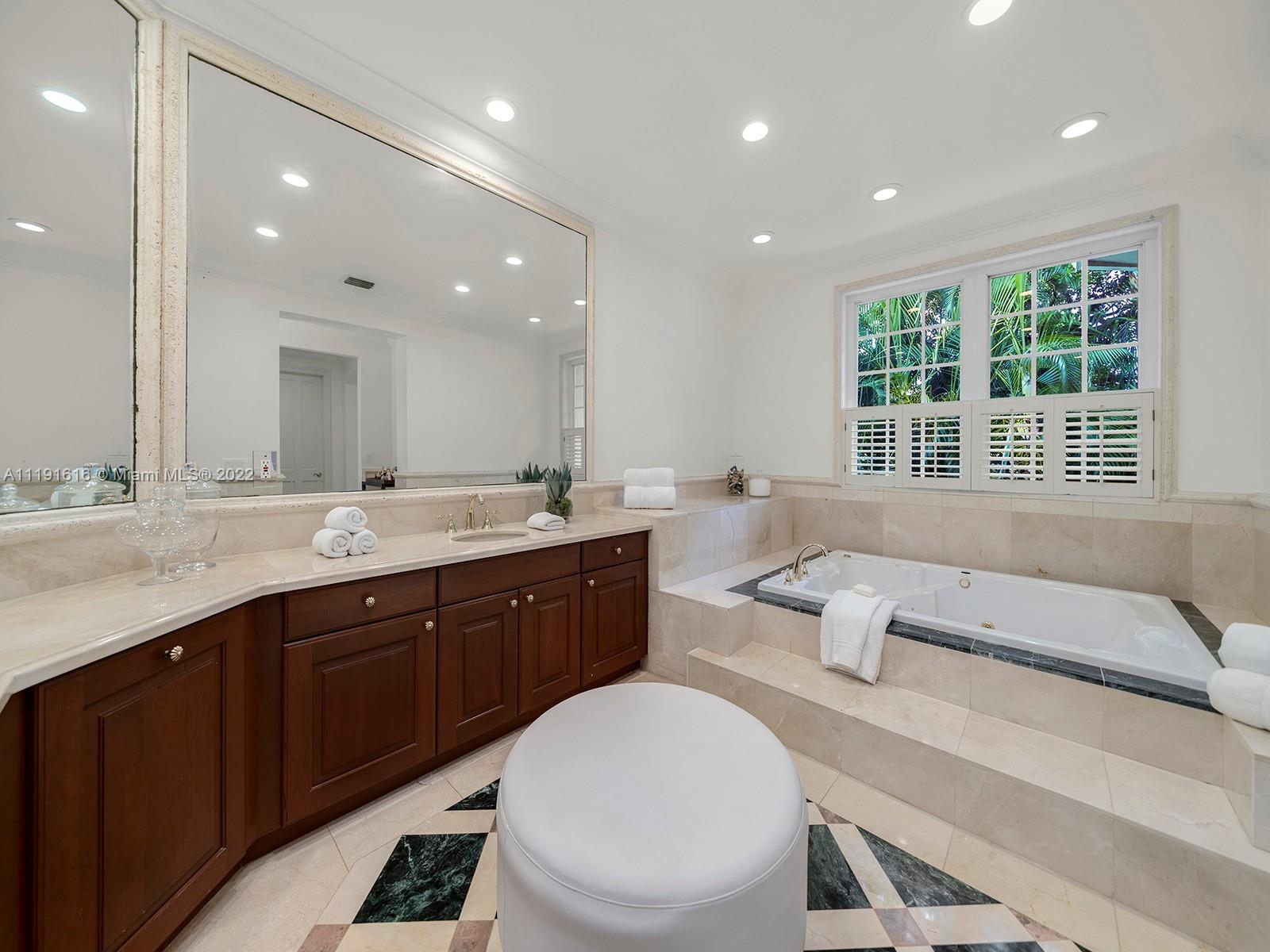 CUTLER OAKS ESTATES - Residential