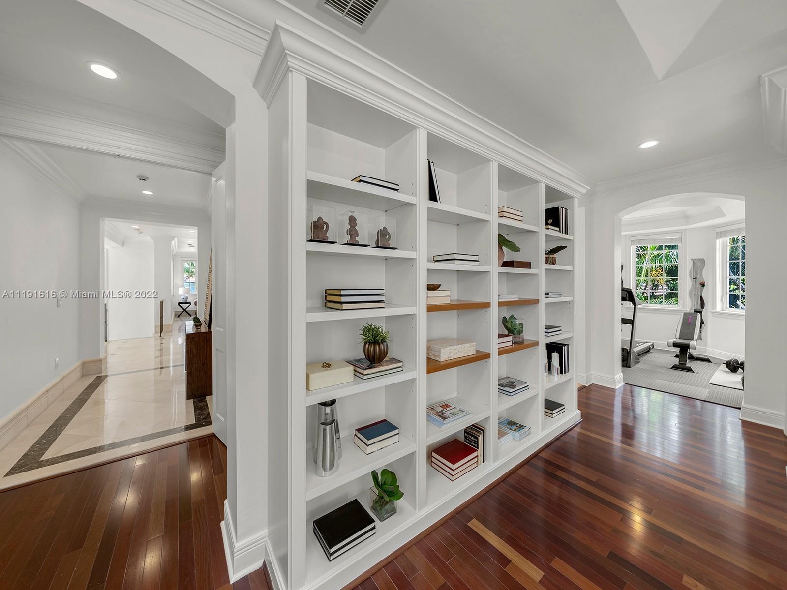 CUTLER OAKS ESTATES - Residential