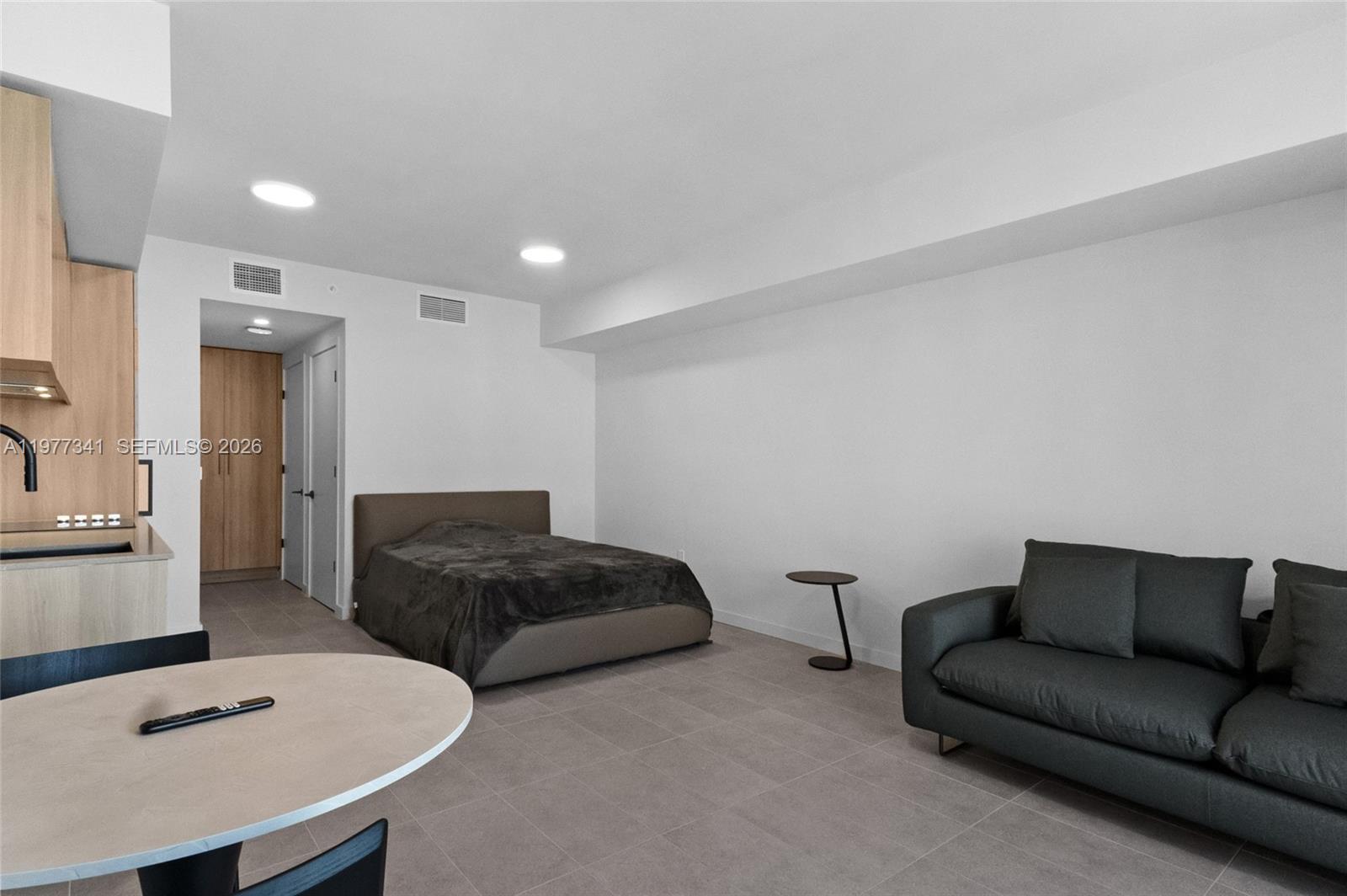 501 First Residence - Residential