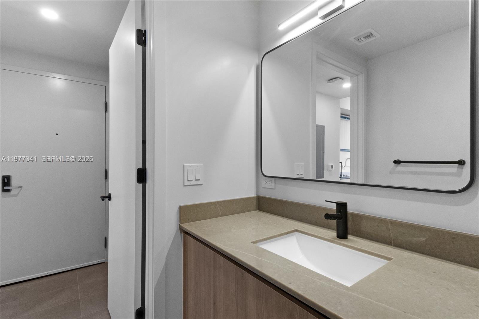 501 First Residence - Residential