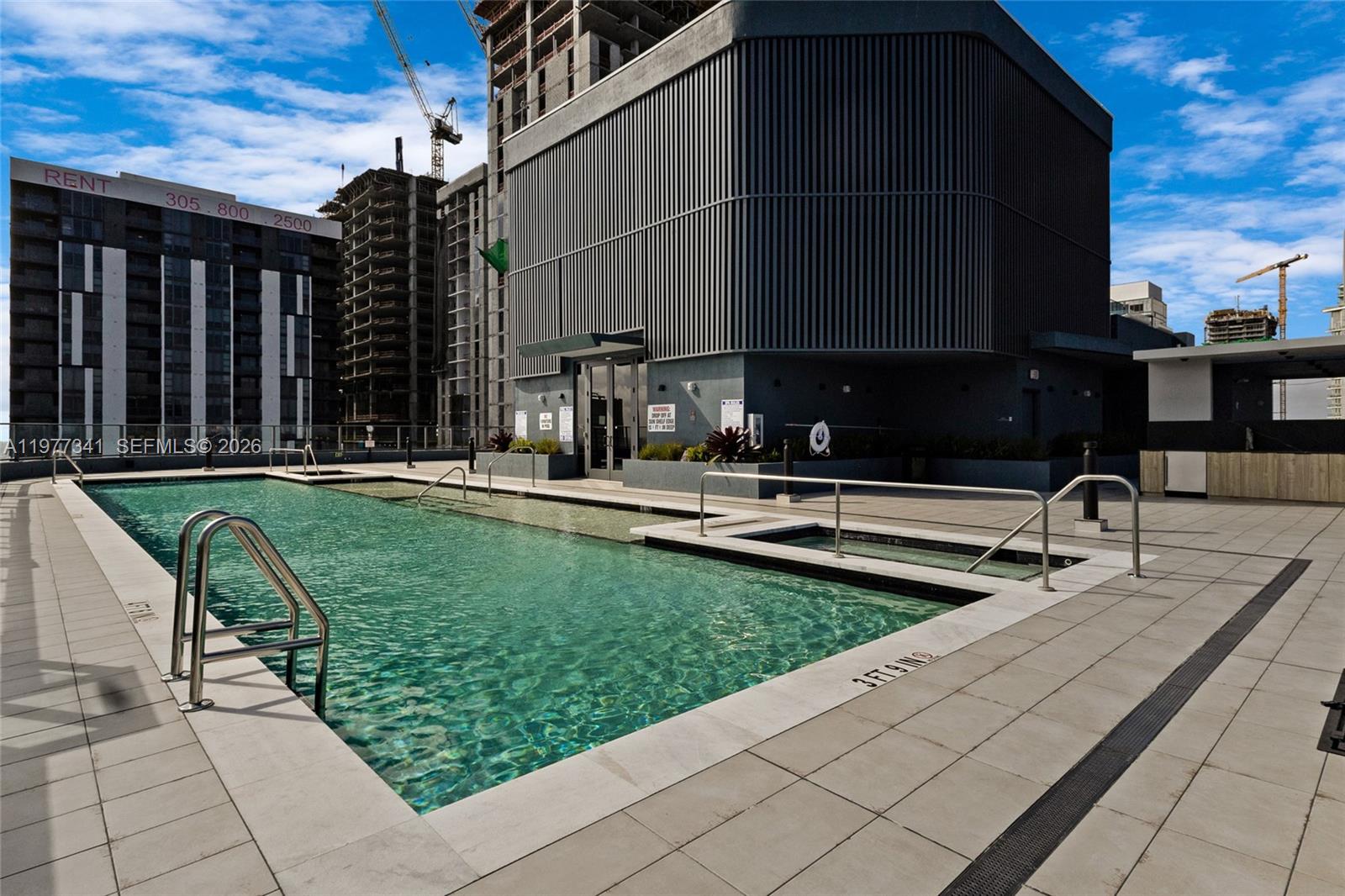 501 First Residence - Residential
